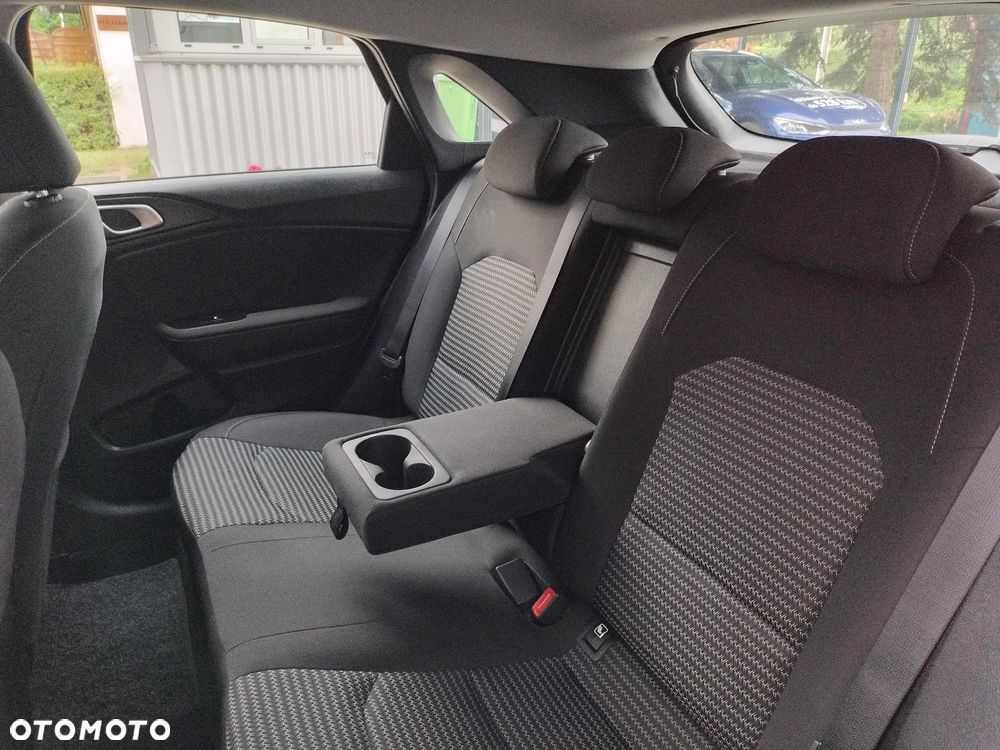 Kia Ceed 1.5 T-GDI M DCT - 16