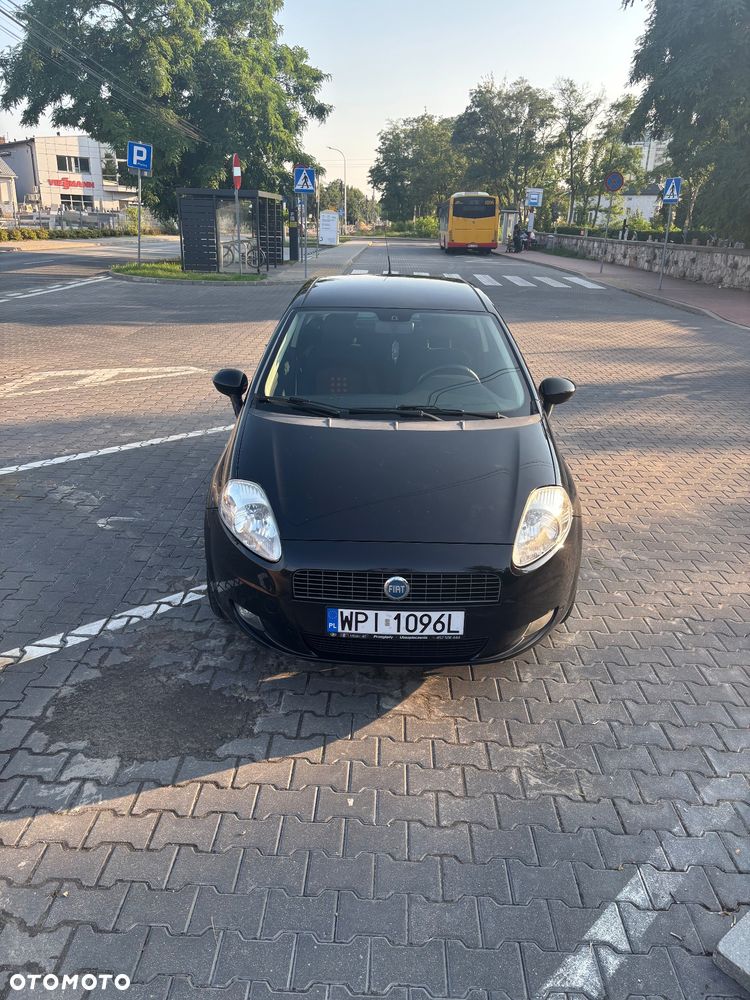 Fiat Punto 1.4 16V Dynamic - 1