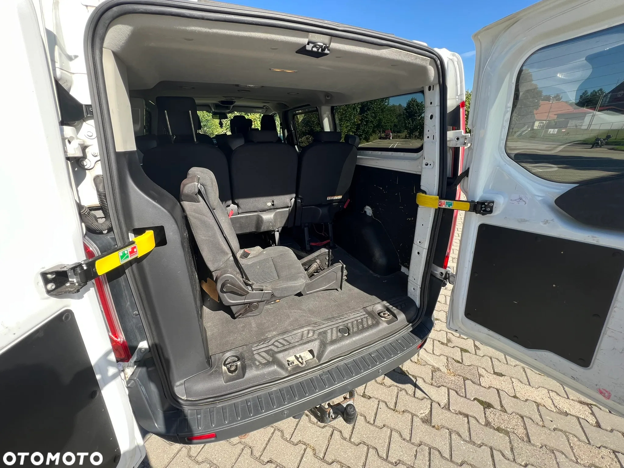 Ford Transit Custom 290 L2H1 Limited - 24