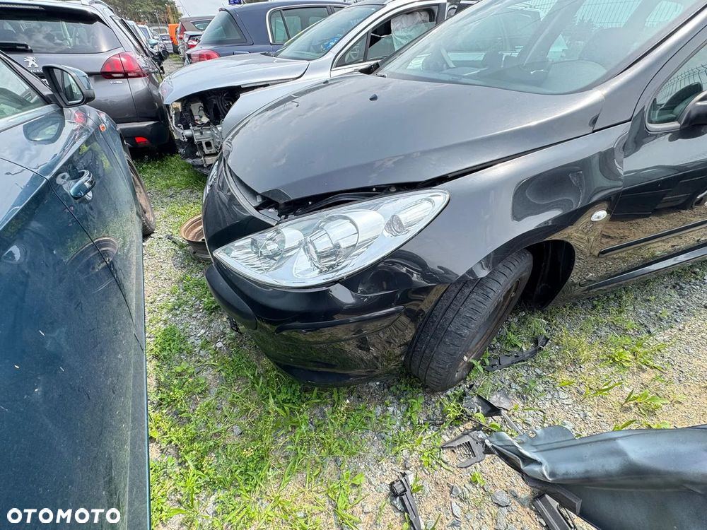 Peugeot 307 2006 1.6 benzyna 80KW 109 KM - samochód na części - 8
