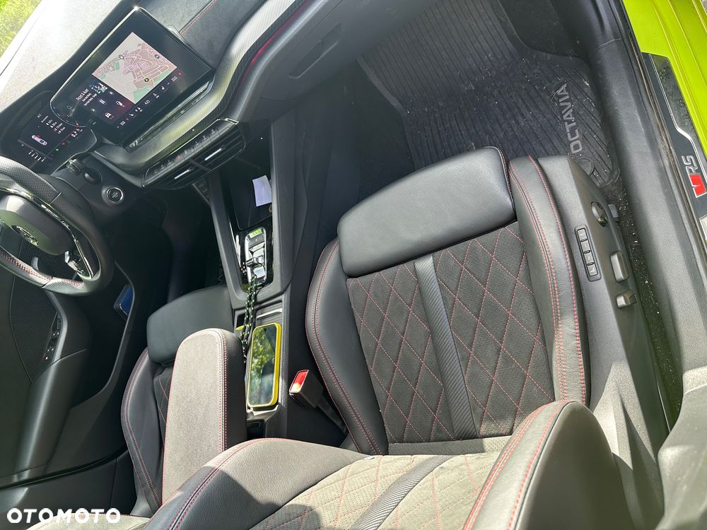 Skoda Octavia 2.0 TSI RS DSG - 8