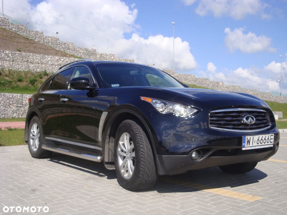 Infiniti FX FX35 - 17