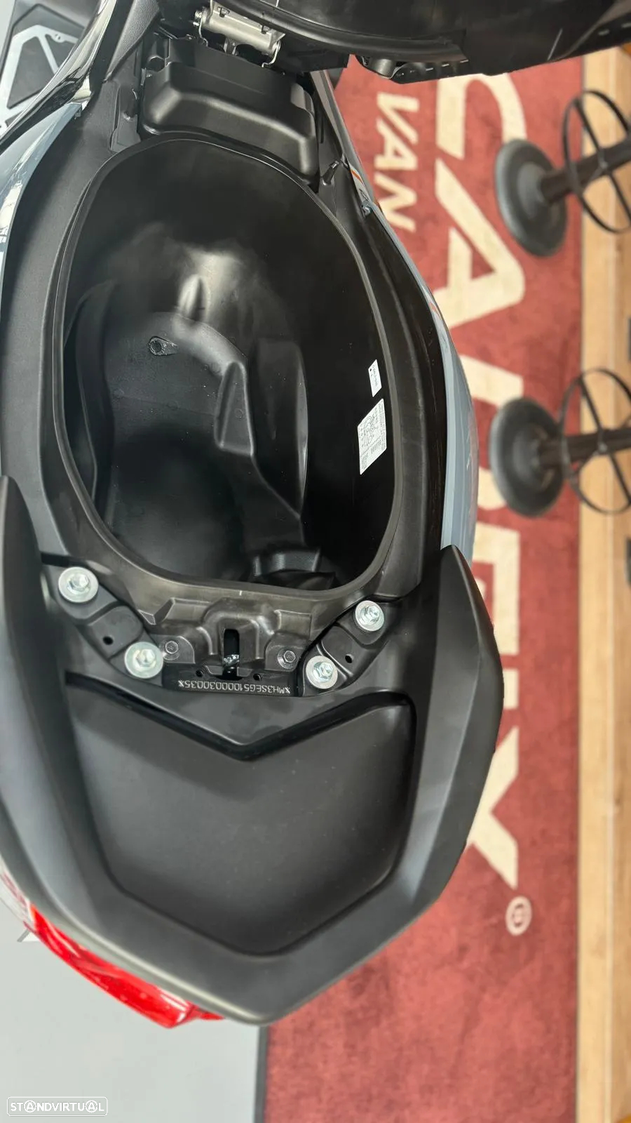 Yamaha NMAX 125 - 11
