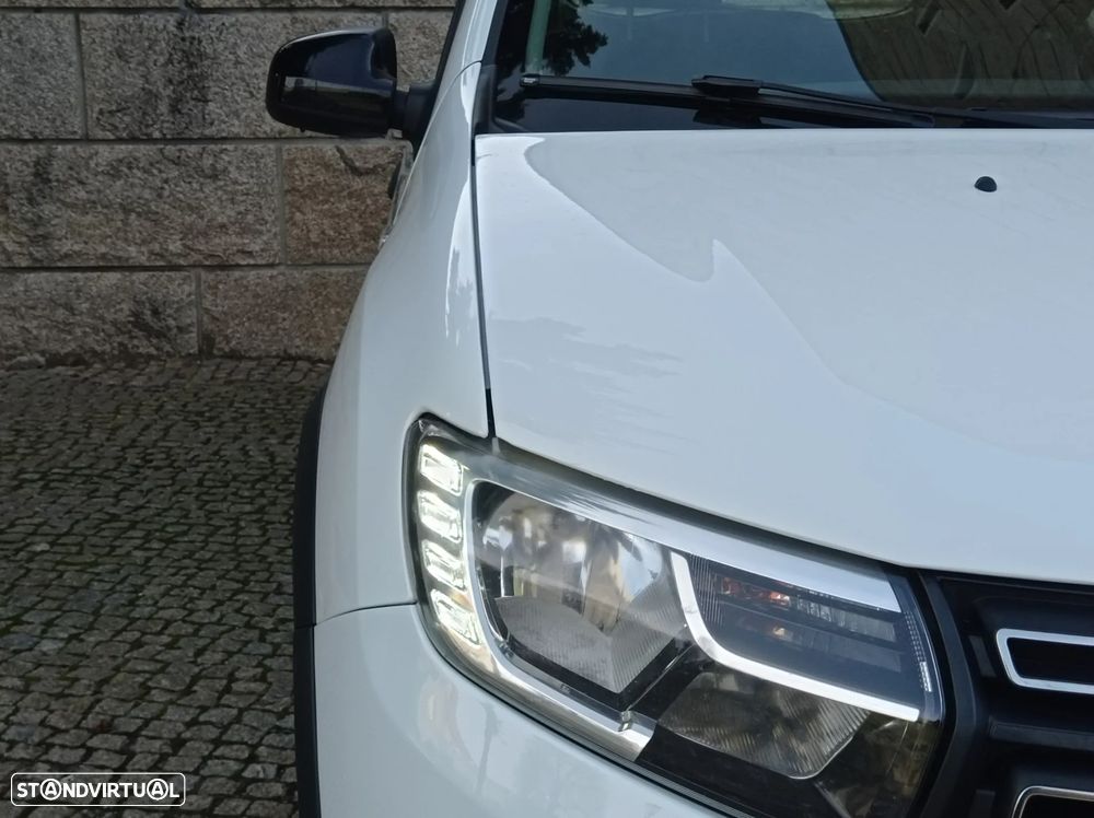 Dacia Sandero 0.9 TCe Stepway - 4