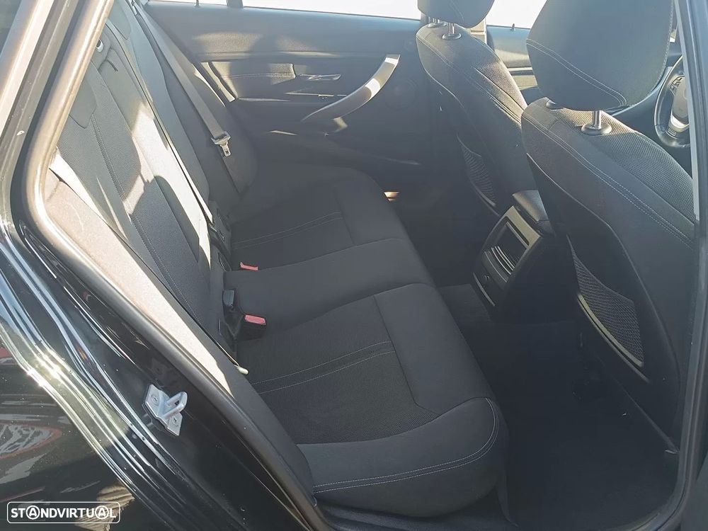 BMW 320 d Edition Luxury Line Purity - 26