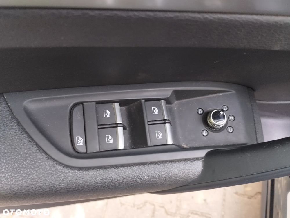 Audi Q5 40 TDI quattro S tronic S line - 8