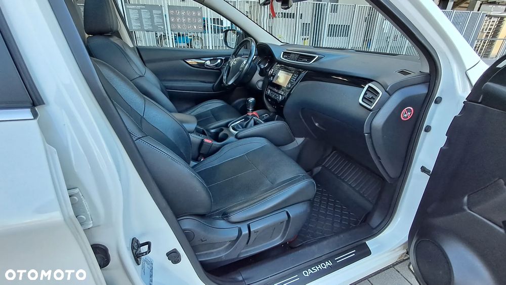 Nissan Qashqai 1.6 DCi Tekna+ - 17