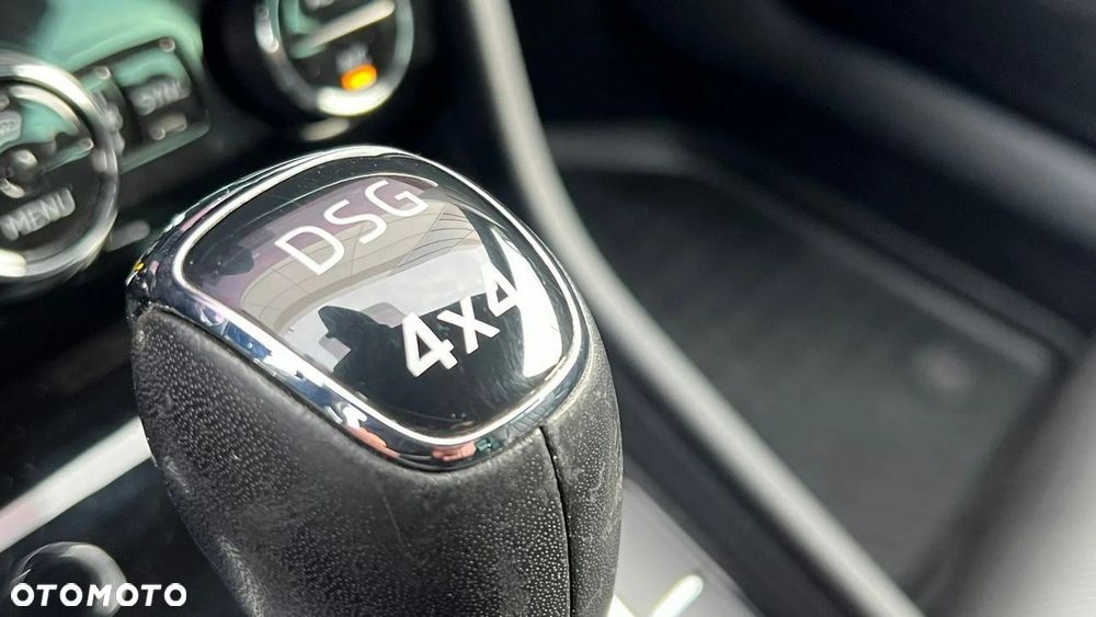 Skoda Superb 2.0 TDI 4x4 L&K DSG - 12