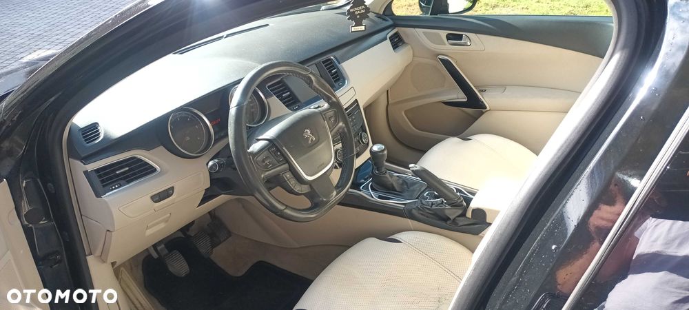 Peugeot 508 2011 photo 3
