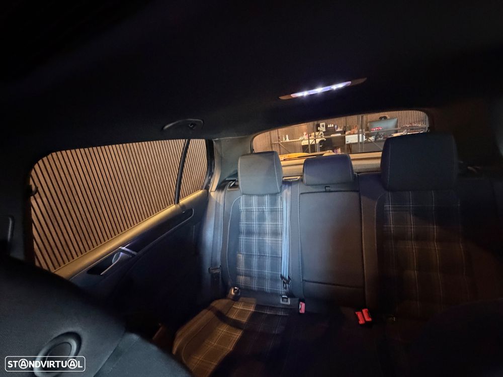 VW Golf 2.0 TDi DPF GTD - 20