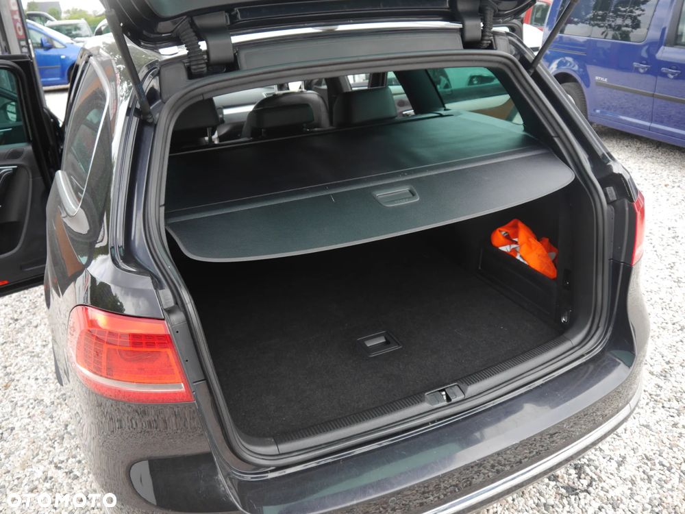 Volkswagen Passat Variant 2.0 TDI BlueMotion Technology Highline - 15