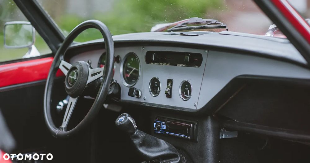 Triumph Spitfire - 27