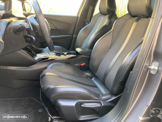 Peugeot 2008 1.5 BlueHDi GT Pack EAT8 - 35