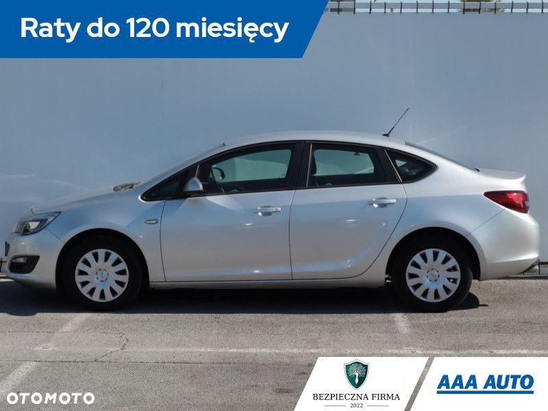 Opel Astra - 4