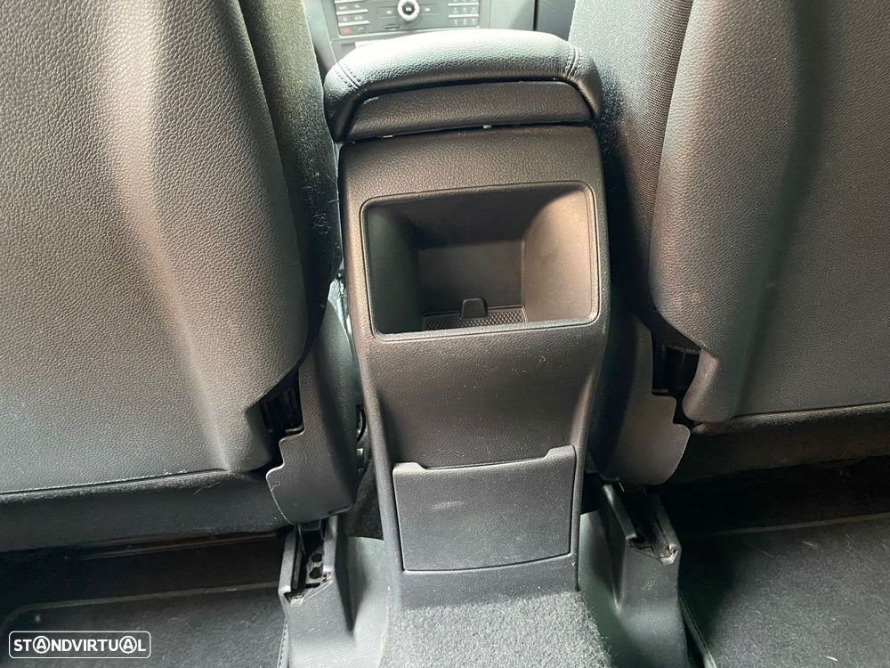 Mercedes-Benz B 180 d Style - 40