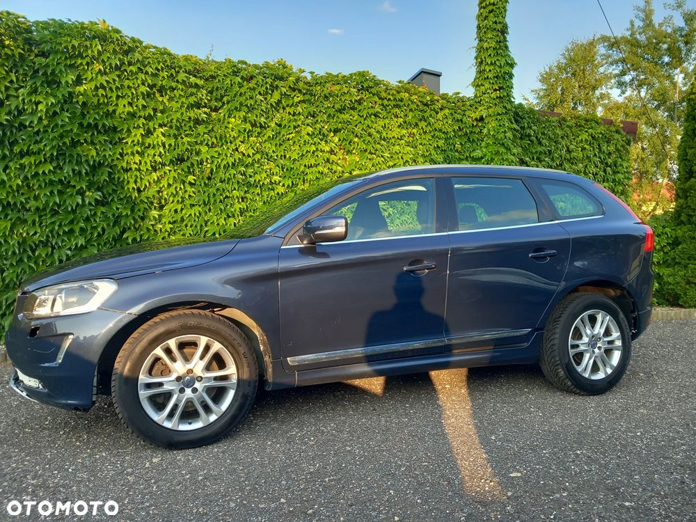 Volvo XC 60 D5 AWD Summum - 2