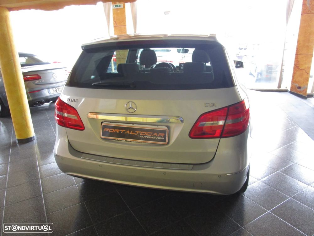 Mercedes-Benz B 180 d 7G-DCT Edition - 9