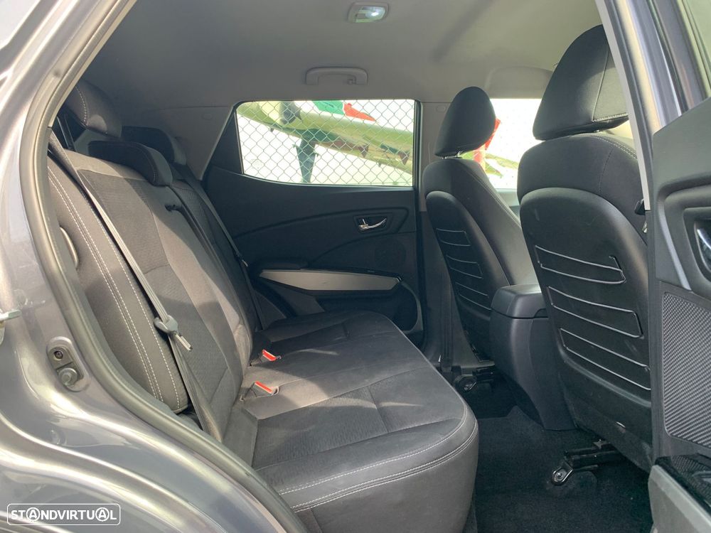 SsangYong Tivoli - 14