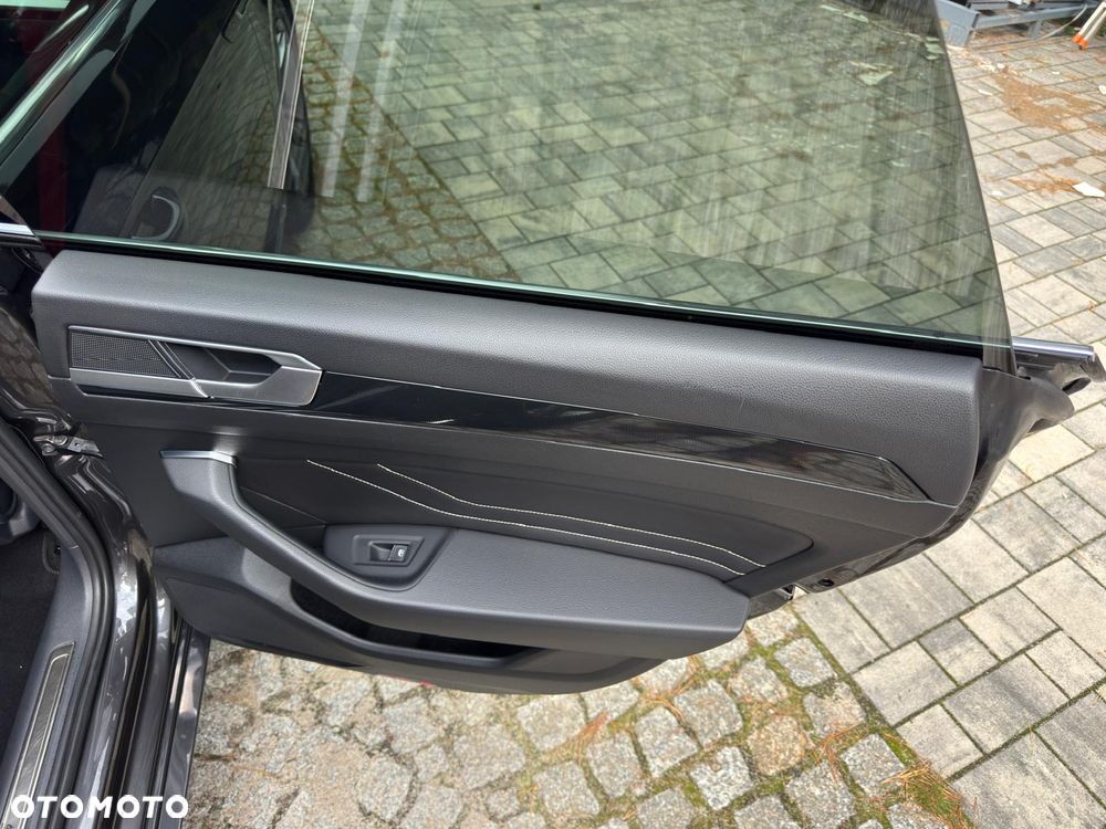 Volkswagen Arteon 2.0 TDI R-Line DSG - 33