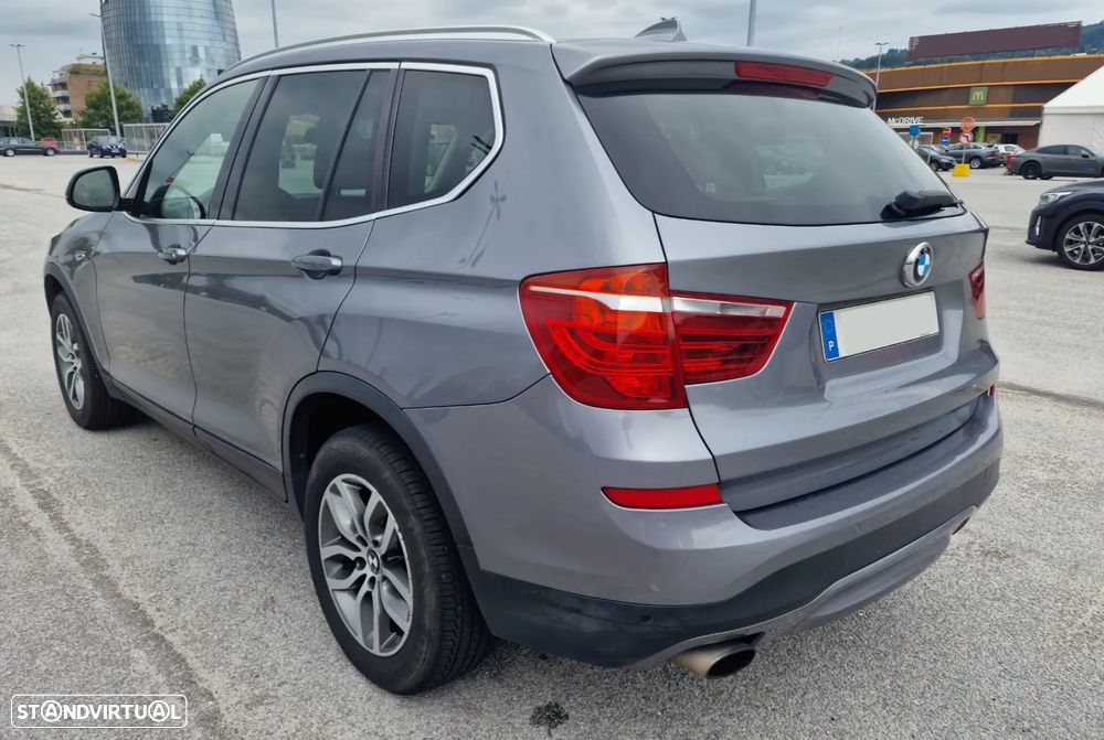 BMW X3 18 d sDrive Advantage Auto - 4