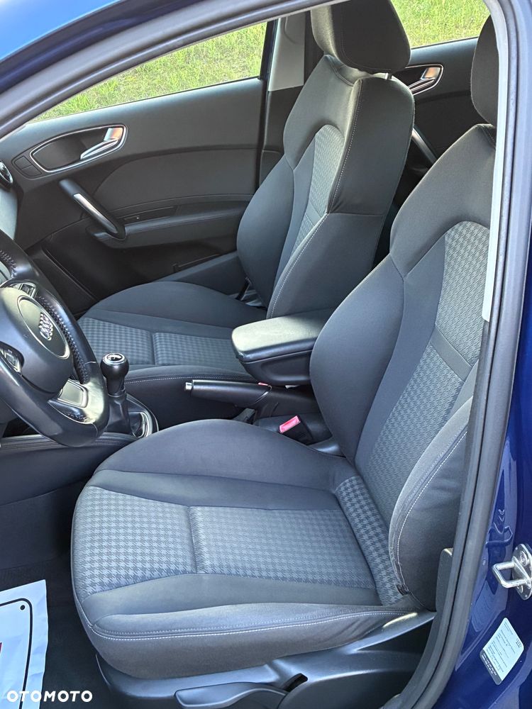 Audi A1 Sportback 1.6 TDI Attraction - 14
