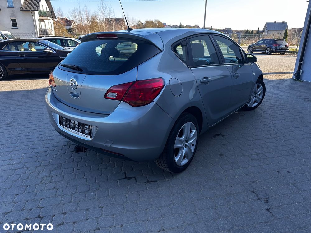 Opel Astra 1.6 Fun - 7