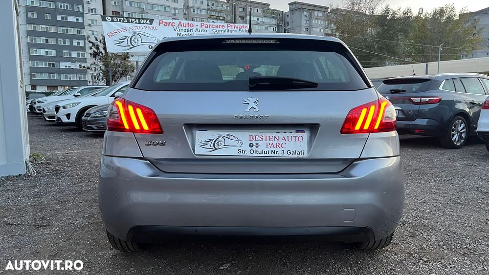 Peugeot 308 - 30