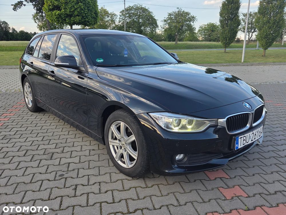 BMW Seria 3 318d Touring - 6