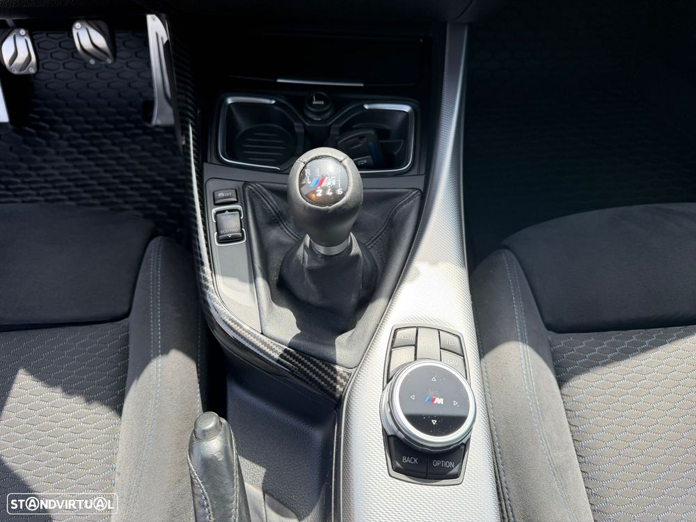 BMW 125 d Pack M - 21