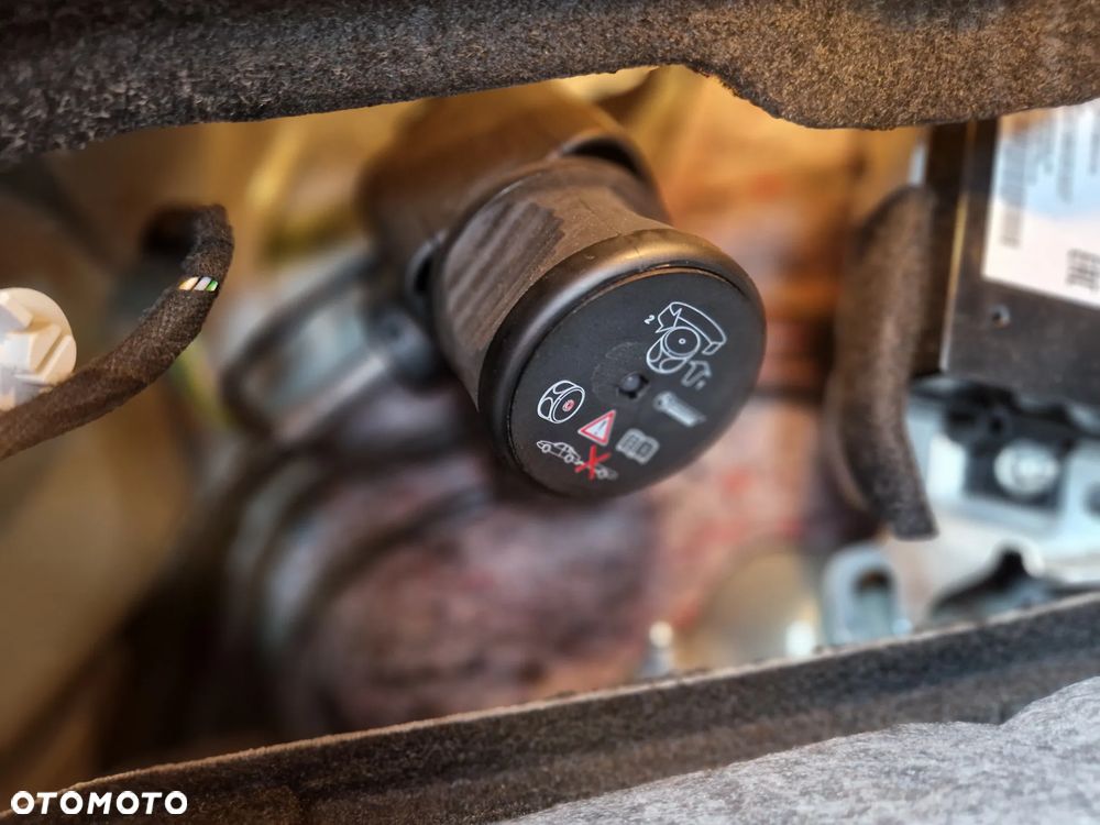 Mercedes-Benz Klasa A 200 7G-DCT - 19