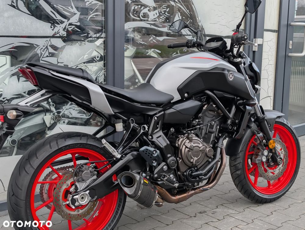 Yamaha MT - 12