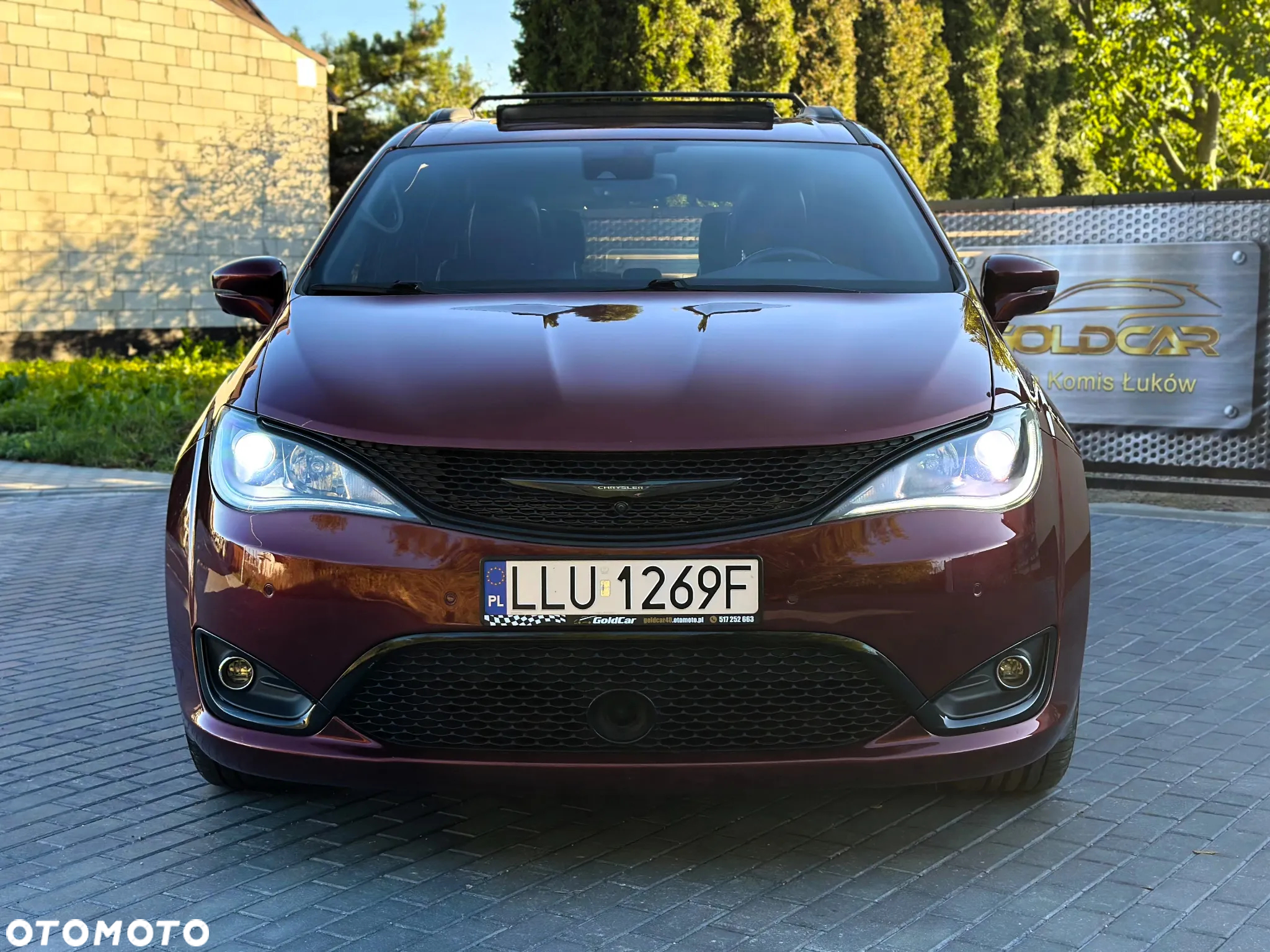 Chrysler Pacifica - 3