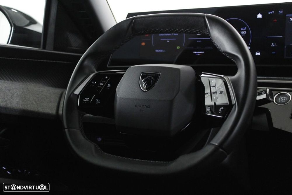 Peugeot 5008 1.2 Hybrid Allure e-DCS6 - 17