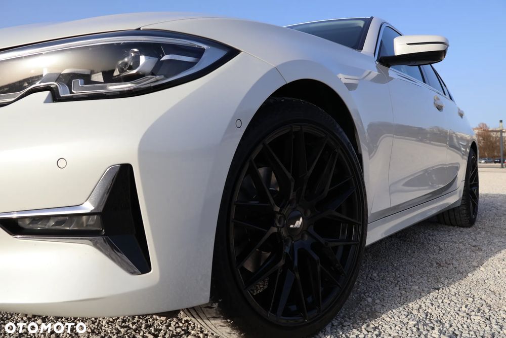 BMW Seria 3 320d xDrive Luxury Line - 4