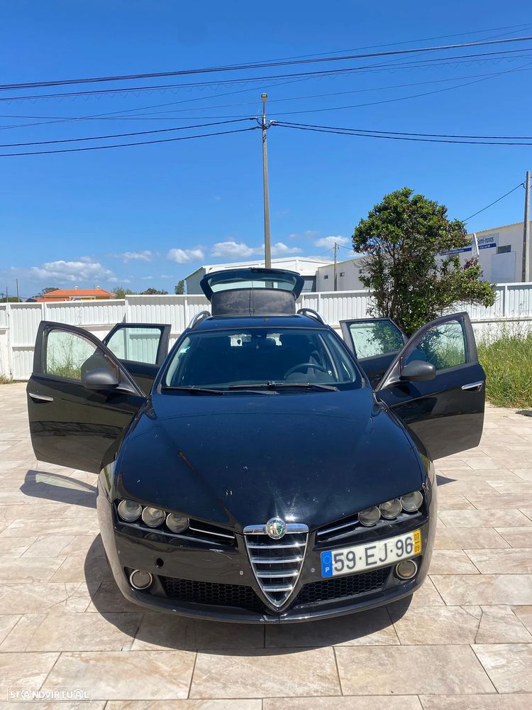 Alfa Romeo 159 Sportwagon 1.9 JTDm 8V - 5