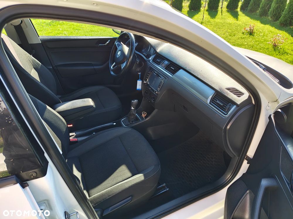 Skoda RAPID - 17