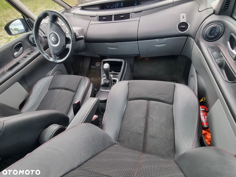 Renault Espace 2.0T Voyage - 10
