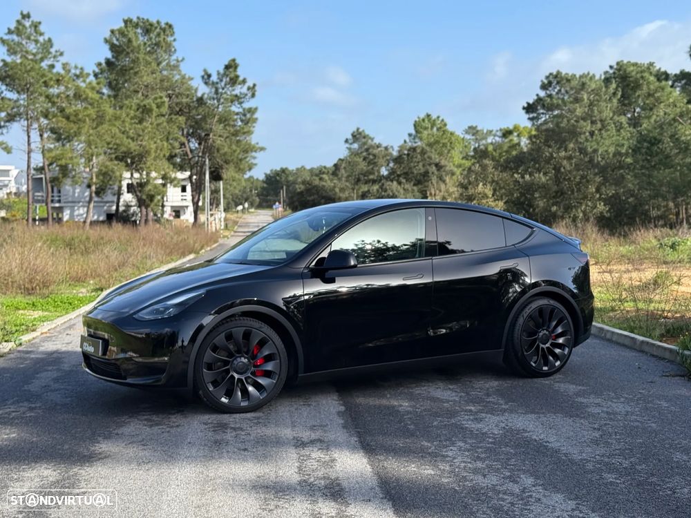 Tesla Model Y Performance Dual Motor AWD - 2