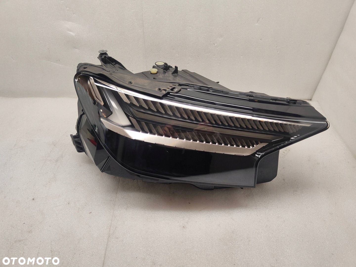 Audi Q4 e-tron MATRIX LED Przód strona prawa 89A941036 - 1