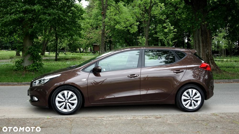 Kia Ceed - 26