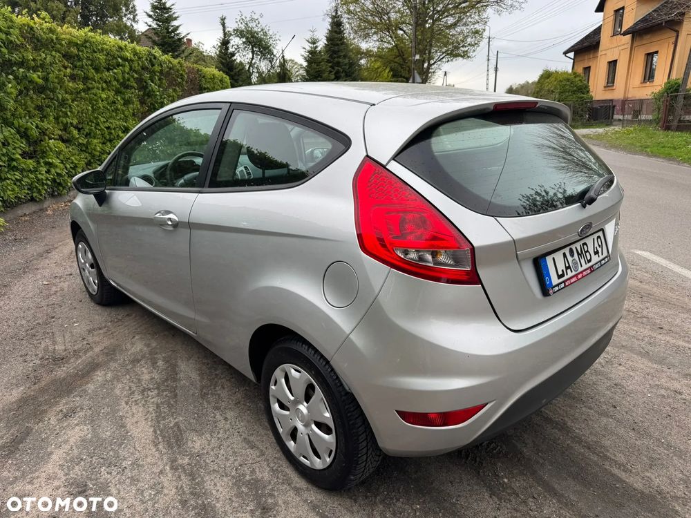 Ford Fiesta 1.25 Trend Edition - 8