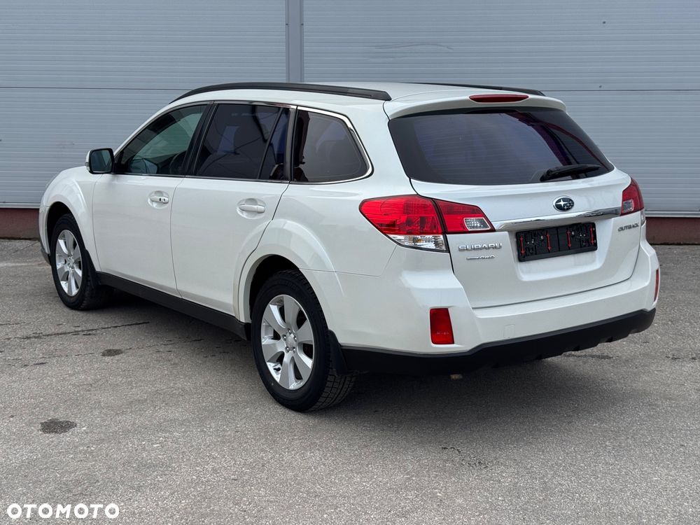 Subaru Outback 2.5i Comfort Navi AT - 4