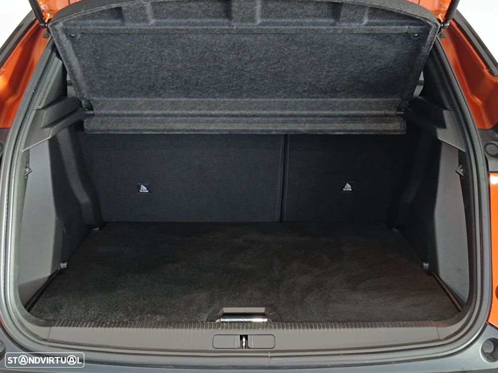 Peugeot 2008 PureTech 130 EAT8 Allure - 27