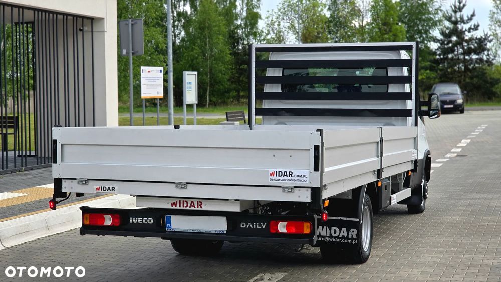 Iveco ❗️❗️DAILY 3.0 180KM MAXI 50C18 JAK NOWY ❗️❗️MODEL 2024 / BLOKADA MOSTU / SKRZYNIA OTWARTA WIDAR 10 PALET / 3500KG HAK / PIERWSZY WŁASCICIEL / NAVI / KAMERA COFANIA / FULL LED / TEMPOMAT AKTYWNY / BLIŹNIAKI / BURTY ALUMINIOWE / WERSJA WZMOCNIONA / FULL OPCJA / SERWIS ASO / SALON POLSKA / 35C15 50C15 35C18❗❗ JAK Z SALONU - NOWY -❗❗ - 23