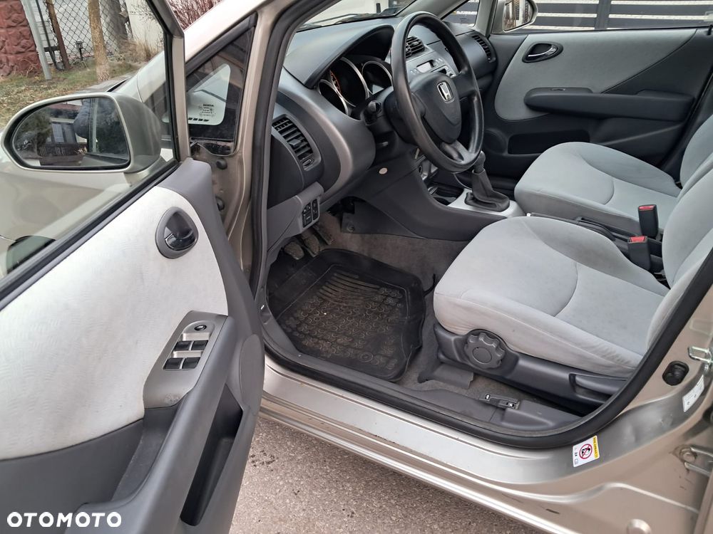 Honda City 1.4 Comfort - 8