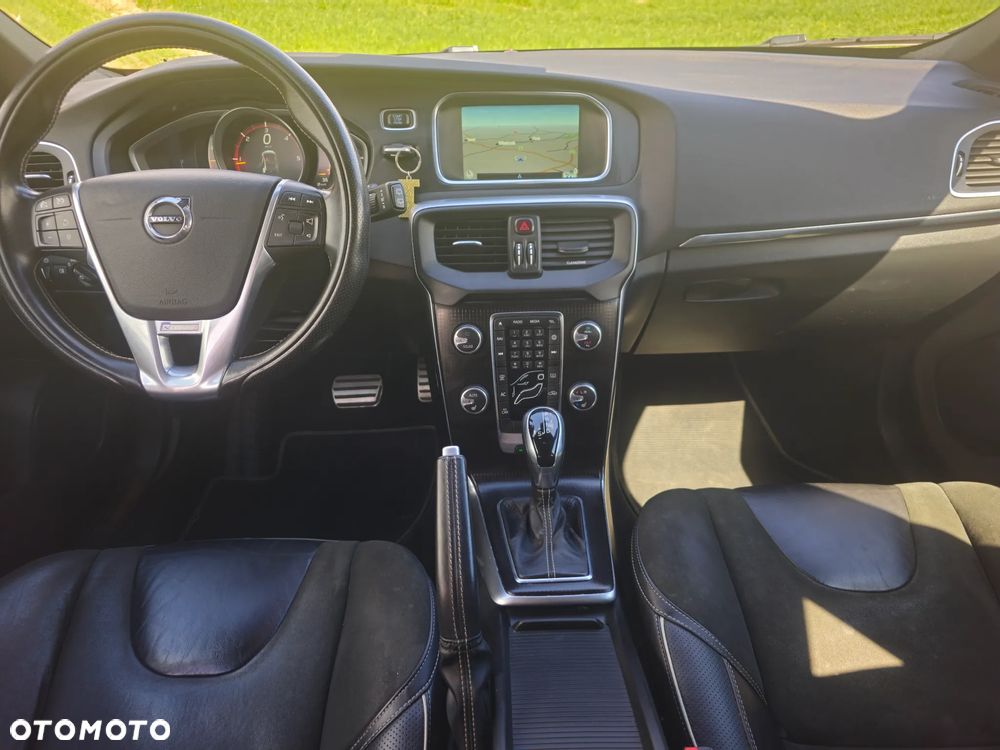 Volvo V40 D2 Drive-E SCR Momentum - 13