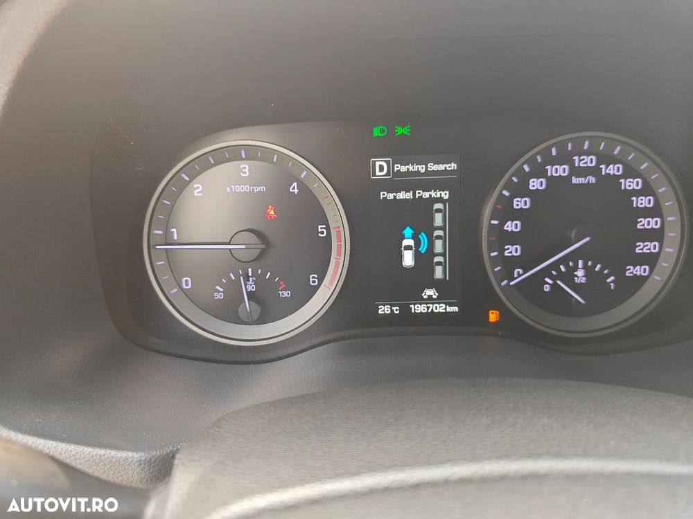 Hyundai Tucson 2.0 CRDI 4WD 6AT Premium+ - 12