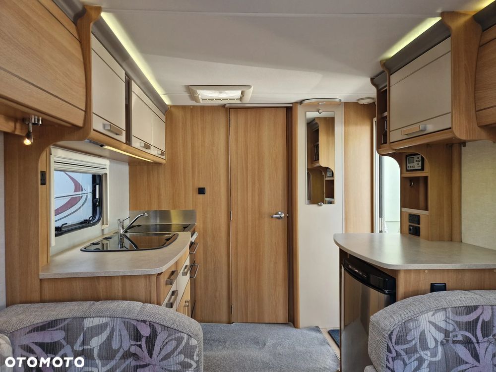 Coachman VIP - 13