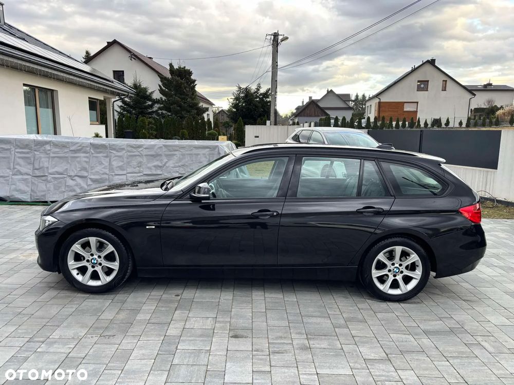 BMW Seria 3 318d DPF Touring Edition Sport - 14
