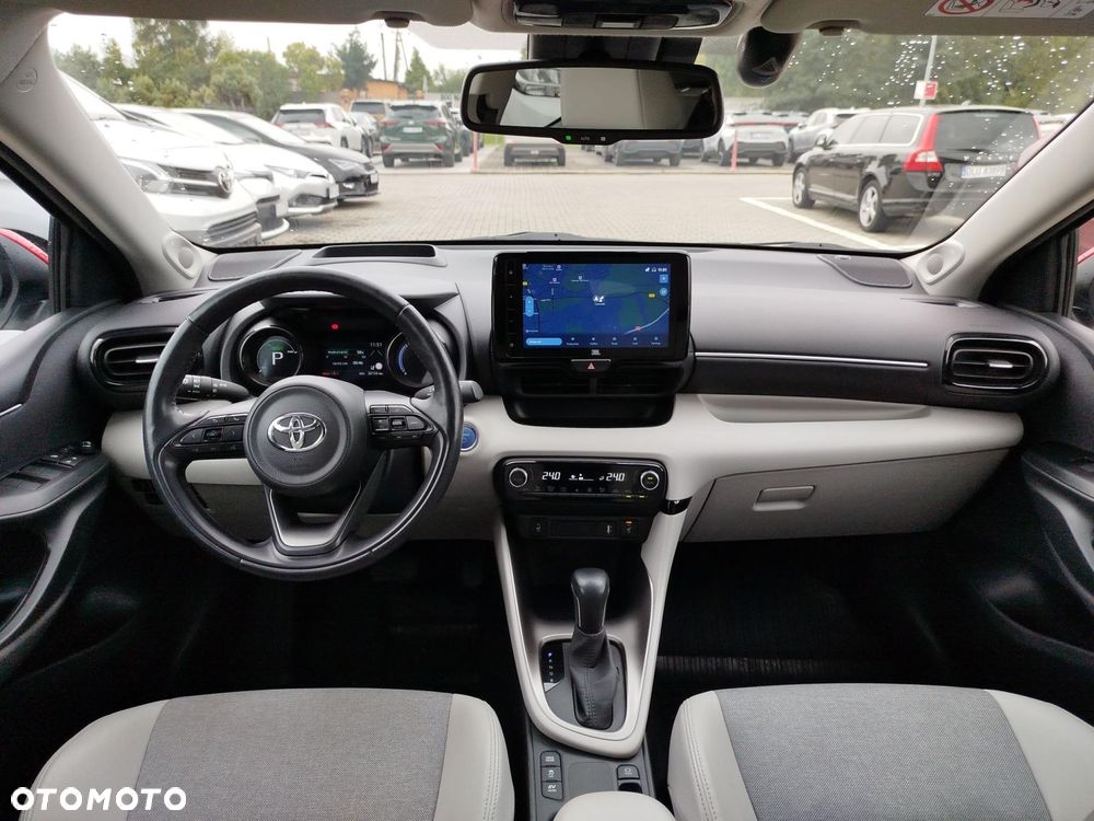 Toyota Yaris - 12
